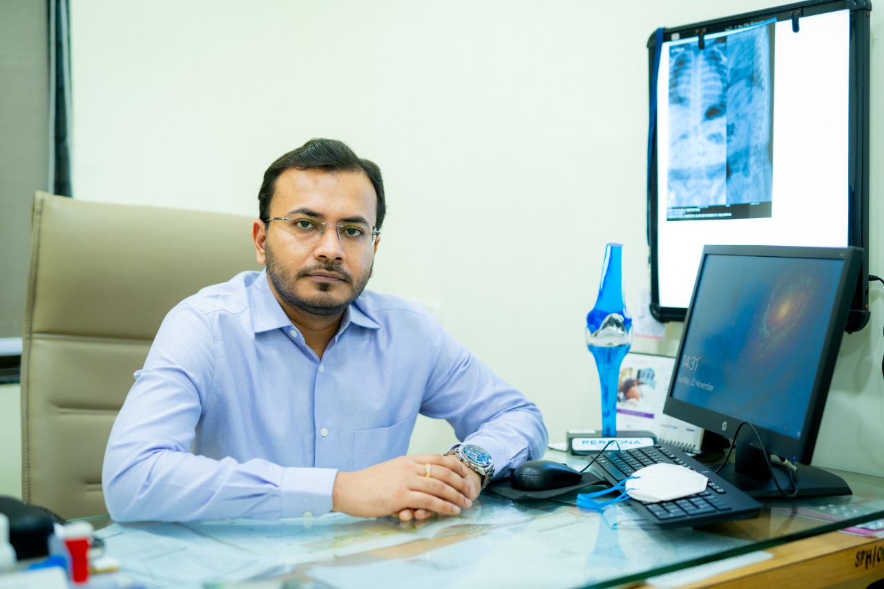 Dr.Maulik Jhaveri is experienced orthopedic with a long history of serving patients by successfully diagnosing, treating their conditions. Dr Maulik Jhaveri Best Orthopedic In Bharuch & Ankleshwar Gujarat